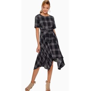 NWT WOMENS Elle Tie handkerchief polkadot Dress!